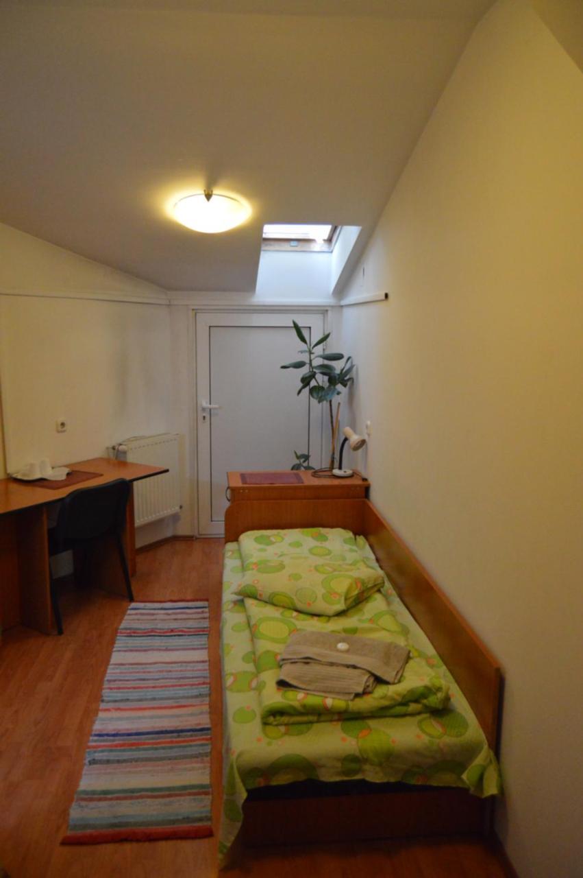 Kollege Hostel Cluj-Napoca Eksteriør bilde