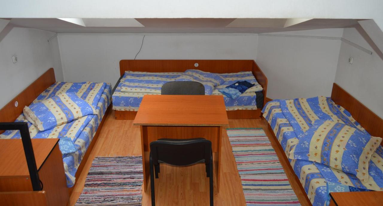Kollege Hostel Cluj-Napoca Eksteriør bilde