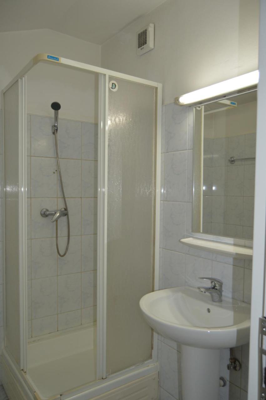 Kollege Hostel Cluj-Napoca Eksteriør bilde