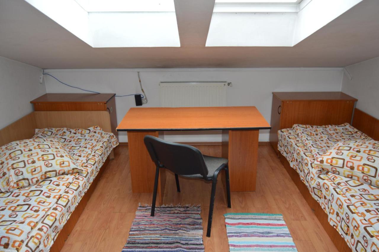 Kollege Hostel Cluj-Napoca Eksteriør bilde