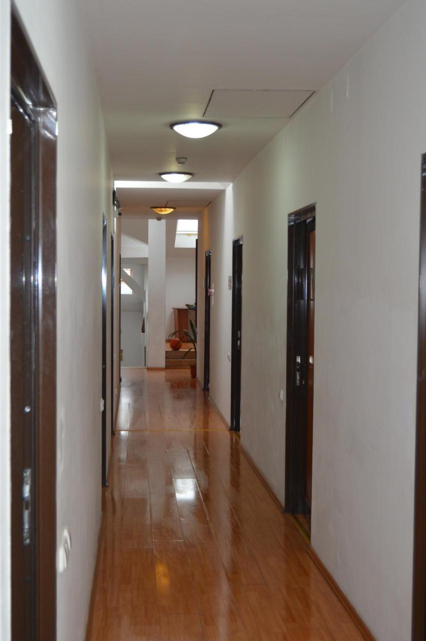 Kollege Hostel Cluj-Napoca Eksteriør bilde